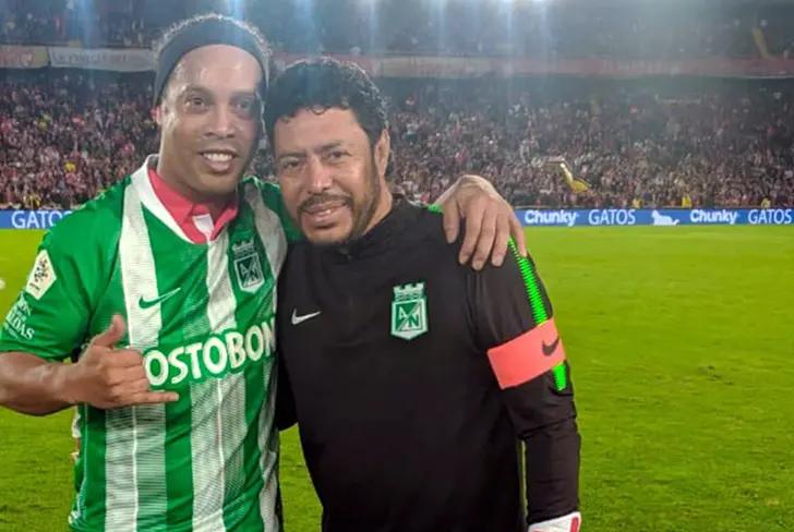 Ronaldinho y su visita a Colombia compartiendo con René Higuita Foto: Atlético Nacional