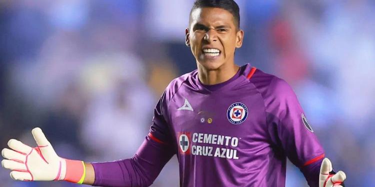 Lo comparan con Neuer y el récord que alcanzó Kevin Mier en Cruz Azul