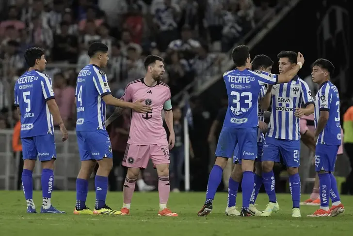 Lionel Messi eliminado frente a Rayados de Monterrey Foto: LA Times